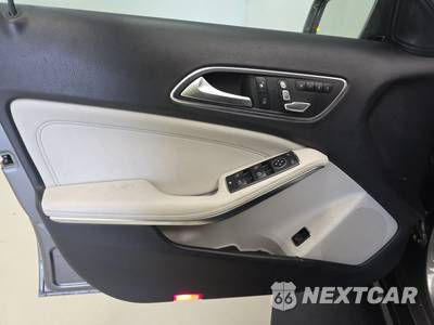 2019 Mercedes-Benz GLA 250 - zdjęcie 9 z 21 - miniatura