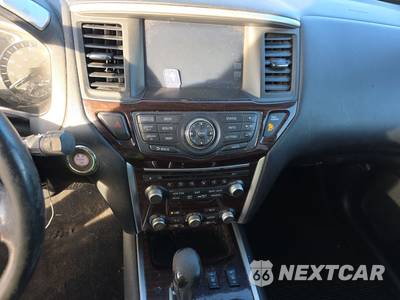 2015 Nissan Pathfinder SL - zdjęcie 11 z 19 - miniatura