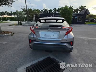 2018 Toyota C-HR XLE - zdjęcie 5 z 12 - miniatura