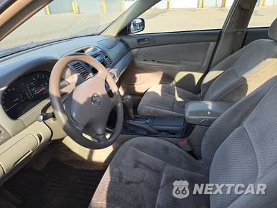 2002 Toyota Camry LE - zdjęcie 7 z 18 - miniatura