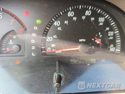 2002 Toyota Camry LE - zdjęcie 12 z 18 - miniatura