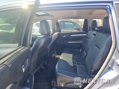 2017 Toyota Highlander XLE - zdjęcie 13 z 24 - miniatura