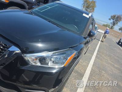 2019 Nissan Kicks SV - zdjęcie 1 z 56 - miniatura