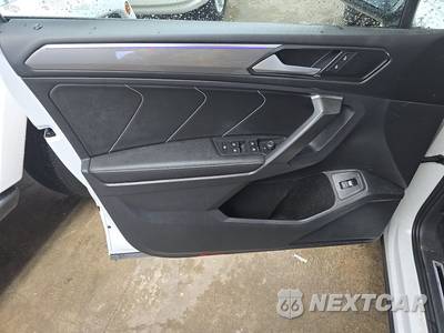 2022 Volkswagen Tiguan SE R-Line Black - zdjęcie 9 z 25 - miniatura