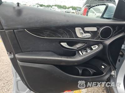 2018 Mercedes-Benz GLC 300 - zdjęcie 9 z 22 - miniatura