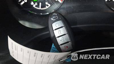 2020 Nissan Pathfinder SV - zdjęcie 18 z 29 - miniatura
