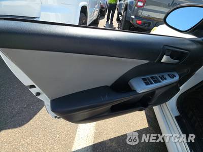 2012 Toyota Camry SE - zdjęcie 9 z 51 - miniatura