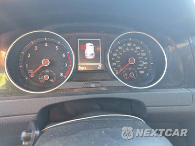 2016 Volkswagen Golf GTI SE Hatchback w/Performance Pkg - zdjęcie 12 z 23 - miniatura