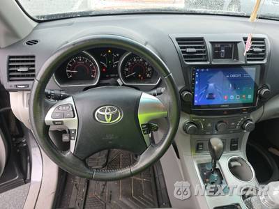 2011 Toyota Highlander SE - zdjęcie 11 z 18 - miniatura