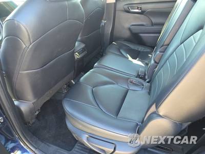2023 Toyota Highlander XLE - zdjęcie 13 z 33 - miniatura