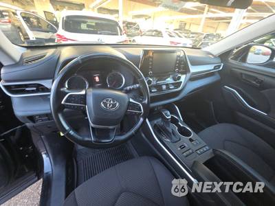 2022 Toyota Highlander LE - zdjęcie 11 z 35 - miniatura