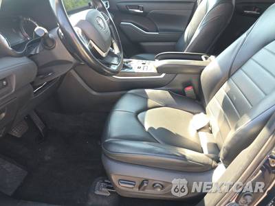 2023 Toyota Highlander XLE - zdjęcie 7 z 33 - miniatura