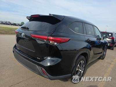 2020 Toyota Highlander XLE - zdjęcie 4 z 35 - miniatura