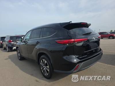 2020 Toyota Highlander XLE - zdjęcie 6 z 35 - miniatura