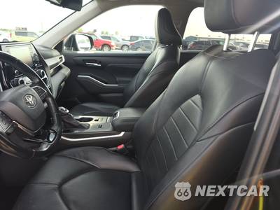 2020 Toyota Highlander XLE - zdjęcie 7 z 35 - miniatura