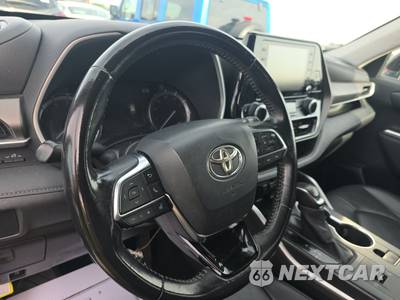 2020 Toyota Highlander XLE - zdjęcie 10 z 35 - miniatura