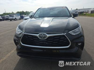 2020 Toyota Highlander XLE - zdjęcie 2 z 35 - miniatura
