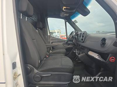 2020 Mercedes-Benz Sprinter 2500 Cargo Van High Roof 144.0" WB - zdjęcie 8 z 25 - miniatura