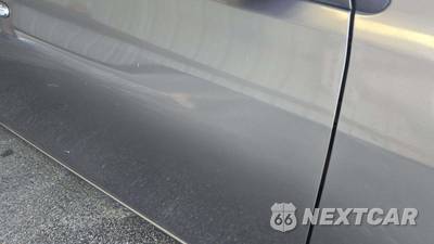 2016 Nissan Versa SV - zdjęcie 31 z 37 - miniatura