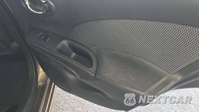 2016 Nissan Versa SV - zdjęcie 37 z 37 - miniatura