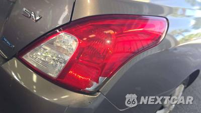 2016 Nissan Versa SV - zdjęcie 28 z 37 - miniatura
