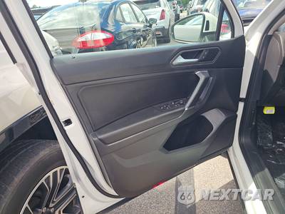 2020 Volkswagen Tiguan SE - zdjęcie 9 z 20 - miniatura