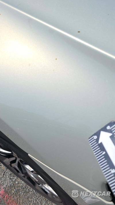 2021 Aston Martin DBX - zdjęcie 23 z 30 - miniatura