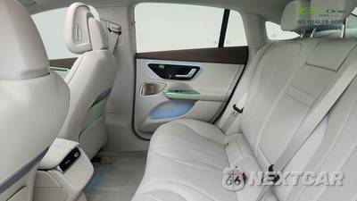 2025 Mercedes-Benz EQE 350+ Sedan - zdjęcie 31 z 50 - miniatura