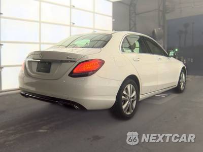 2019 Mercedes-Benz C 300 4MATIC Sedan - zdjęcie 4 z 22 - miniatura