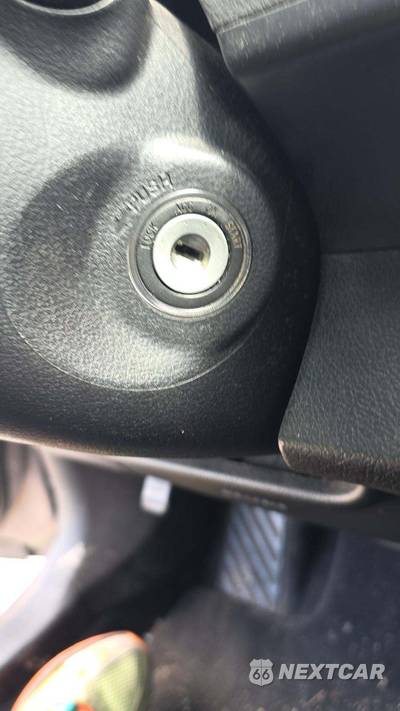 2016 Toyota Camry SE - zdjęcie 19 z 35 - miniatura