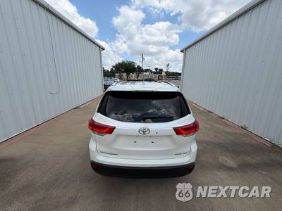 2018 Toyota Highlander XLE - zdjęcie 13 z 60 - miniatura