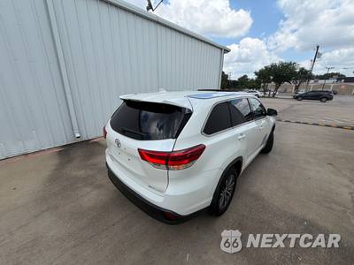 2018 Toyota Highlander XLE - zdjęcie 17 z 60 - miniatura