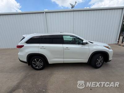 2018 Toyota Highlander XLE - zdjęcie 18 z 60 - miniatura