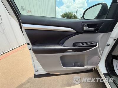 2018 Toyota Highlander XLE - zdjęcie 39 z 60 - miniatura