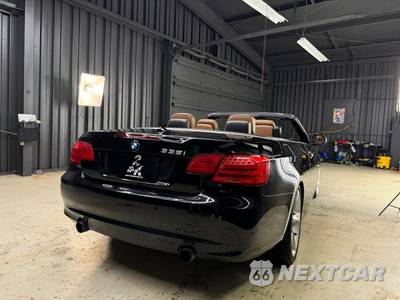 2011 BMW 3 Series Convertible 335i - zdjęcie 11 z 21 - miniatura