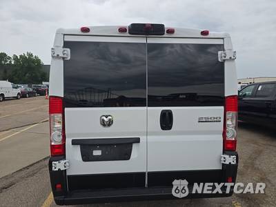 2025 Ram ProMaster 2500 Cargo Van Tradesman w/Passenger Seat Low Roof 136.0" WB - zdjęcie 5 z 29 - miniatura