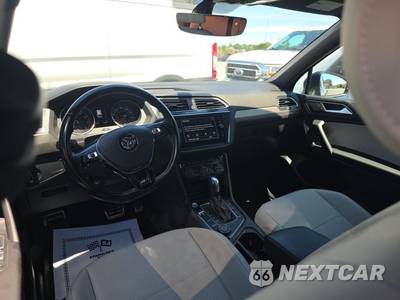 2021 Volkswagen Tiguan SE R-Line Black - zdjęcie 8 z 15 - miniatura