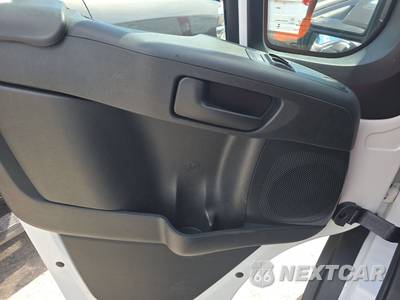 2025 Ram ProMaster 2500 Cargo Van Tradesman w/Passenger Seat Low Roof 136.0" WB - zdjęcie 9 z 24 - miniatura