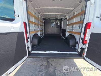 2025 Ram ProMaster 2500 Cargo Van Tradesman w/Passenger Seat Low Roof 136.0" WB - zdjęcie 16 z 24 - miniatura