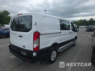 2025 Ford Transit 250 Cargo Van Low Roof 130.0" WB - zdjęcie 4 z 20 - miniatura