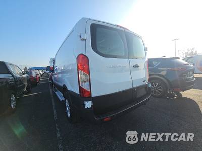 2025 Ford Transit 250 Cargo Van Low Roof 130.0" WB - zdjęcie 6 z 31 - miniatura