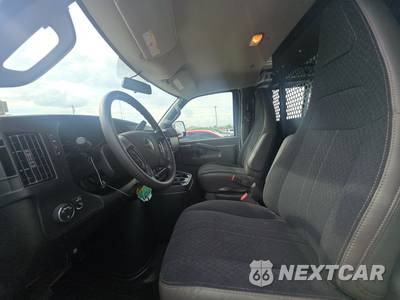 2025 GMC Savana 2500 Cargo Van 1WT 135.0" WB - zdjęcie 7 z 24 - miniatura