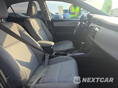 2016 Toyota Corolla LE - zdjęcie 8 z 32 - miniatura