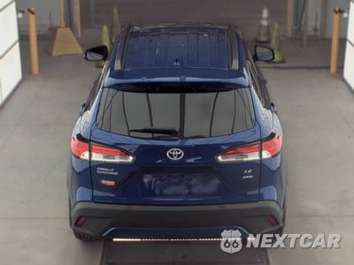 2022 Toyota Corolla Cross LE - zdjęcie 6 z 33 - miniatura