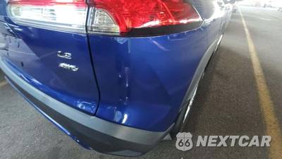 2022 Toyota Corolla Cross LE - zdjęcie 30 z 33 - miniatura