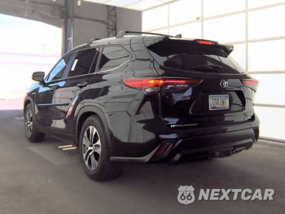 2024 Toyota Highlander XLE - zdjęcie 6 z 31 - miniatura