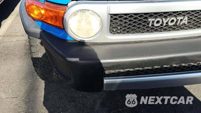 2007 Toyota FJ Cruiser w/Rear Doors - zdjęcie 26 z 39 - miniatura