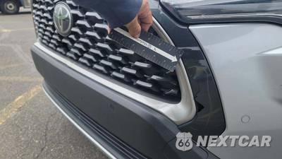 2023 Toyota Corolla Cross XLE - zdjęcie 26 z 40 - miniatura