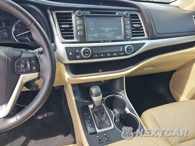 2016 Toyota Highlander XLE - zdjęcie 11 z 25 - miniatura