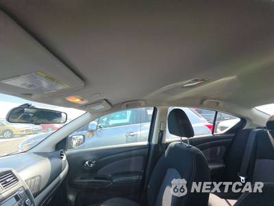 2015 Nissan Versa SV - zdjęcie 18 z 38 - miniatura